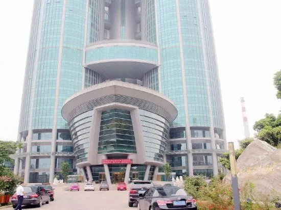 Long Wish Hotel International - Image 1