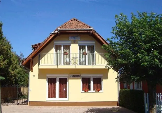 Easy Apartmanház - Image 1