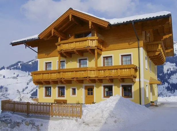 Hienegghof - Image 1