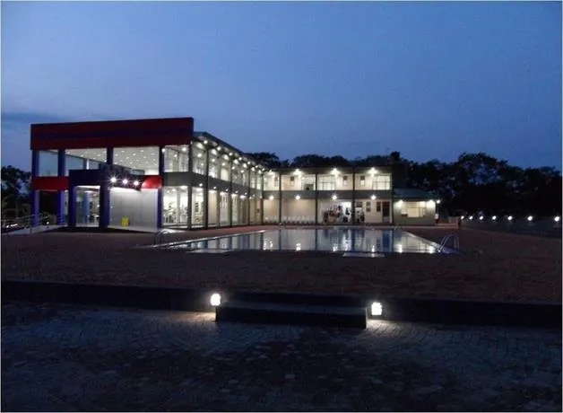 Gunners Club - Minneriya - Image 1