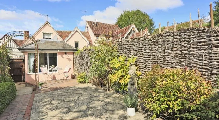 Lady Cottage - Image 1