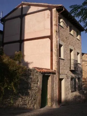 La Travesaña Casa Rural - Image 1