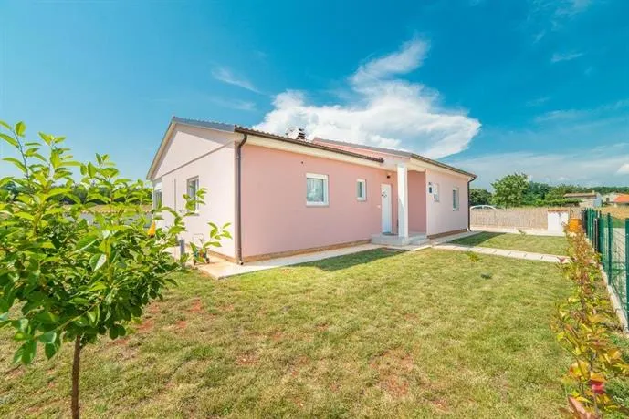 Holiday Home Lavanda 1034 - Image 1