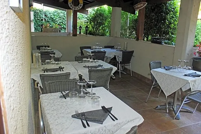 Hotel Restaurant Martinez - Image 1