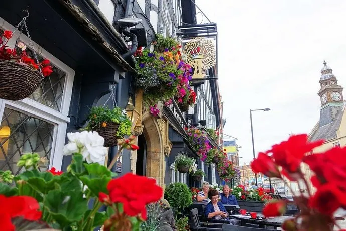 The Royal Oak - Image 1