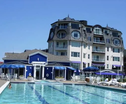 Bay Harbor Resort and Marina - Image 1