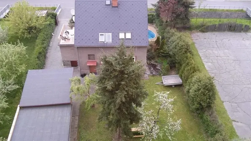 House Garden - Image 1