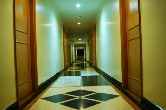 M.M. Hotel - Image 1