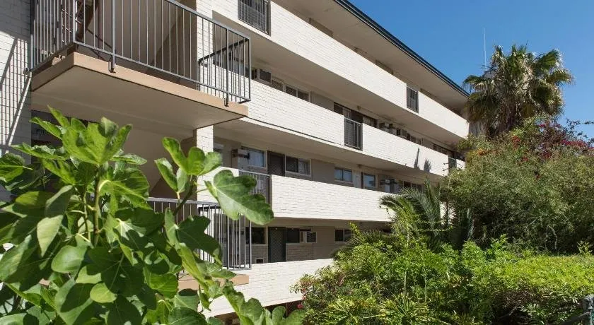 Studio 101 - First floor Fremantle studio apartment - Image 1