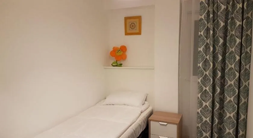 Apartamento Benicalap Valencia - Image 1