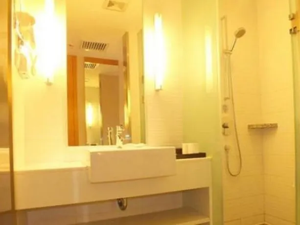 JI Hotel (Changsha Wuyi Square Huangxing Road Pedestrian Street Branch) - Image 1