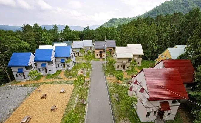 Phoenix Wing Chalets - Image 1