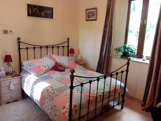 Capper Kirk Bed and Breakfast - Image 1