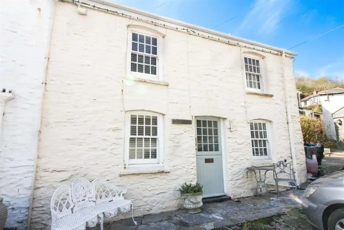 Beach Hill Cottage - Image 1