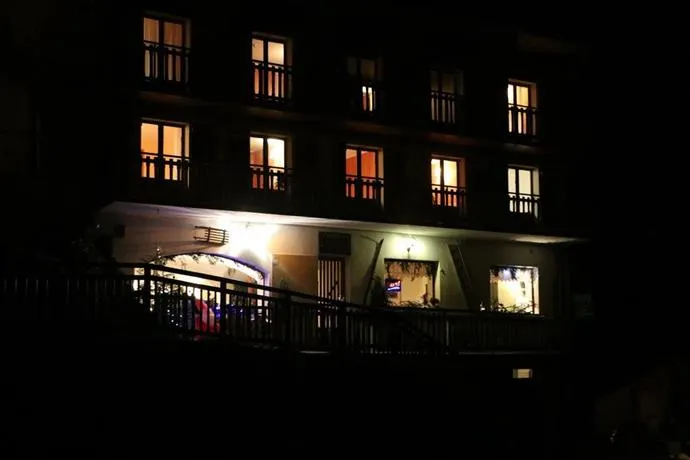 Le Grand Pic - Image 1