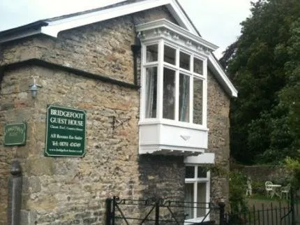 Bridgefoot Guest House - Image 1