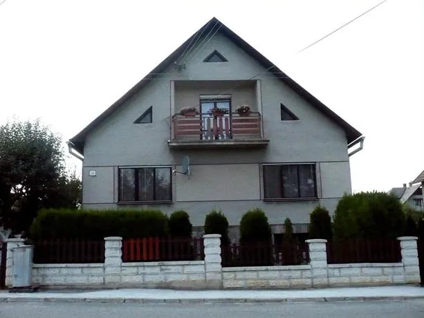 Holiday Home Turcianske Teplice-Haj - Image 1