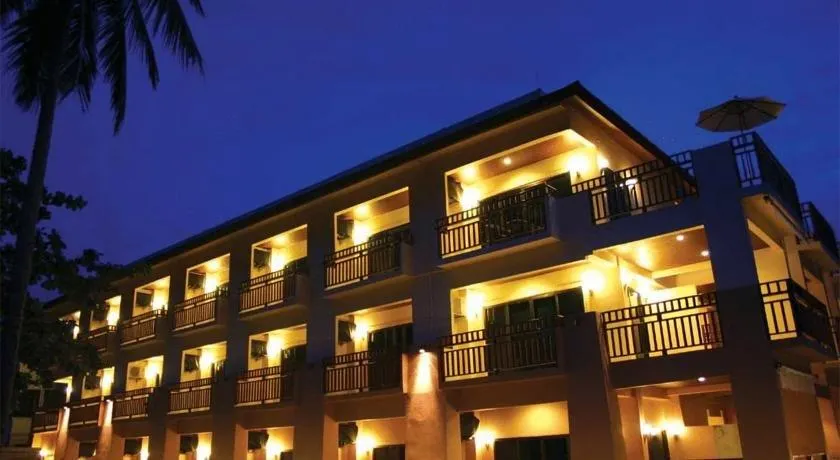 Lanta All Seasons Beach Resort - Image 1