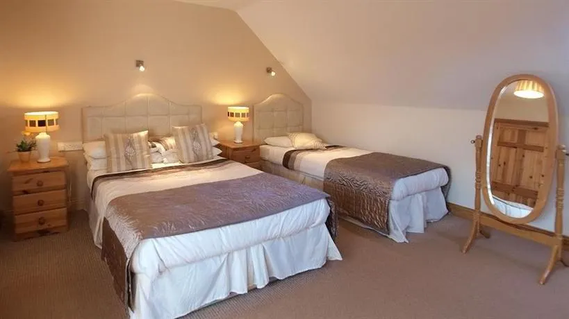 Sea Crest Farmhouse B&B - Image 1