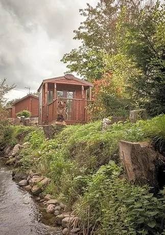 Bear Lodge - Image 1