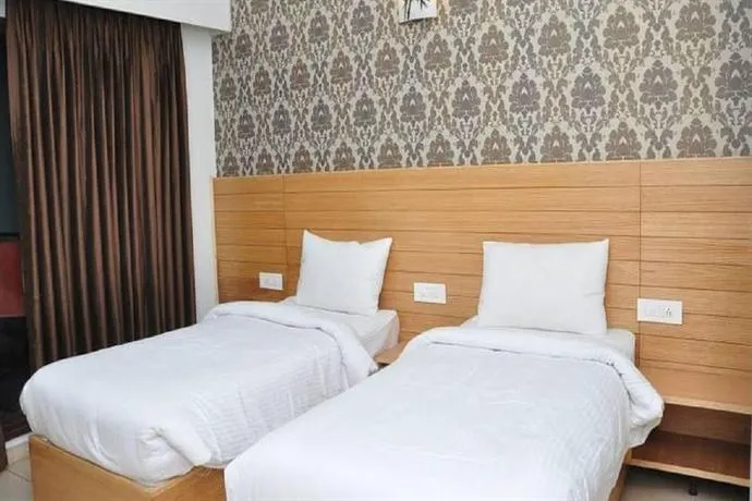 Saugaat Regency - Image 1