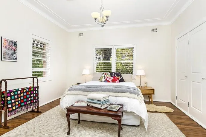 Winston Cottage at Three Sisters - Image 1