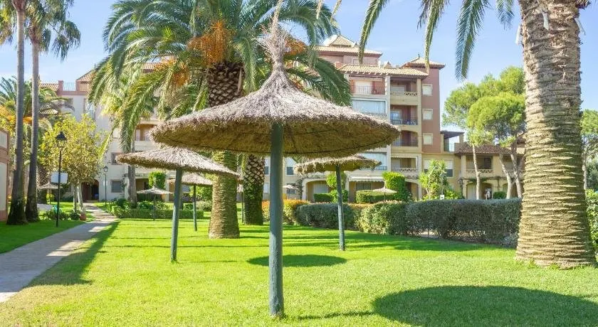 Des001 Canela Beach Front Apartment - Image 1