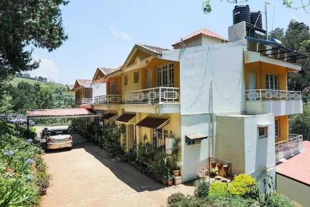 Pinewood guesthouse - Image 1