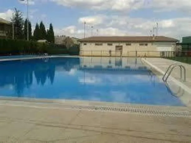 Albergue Cetina - Image 1