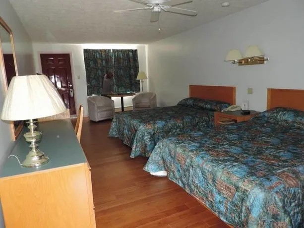 Motel Leo - Image 1