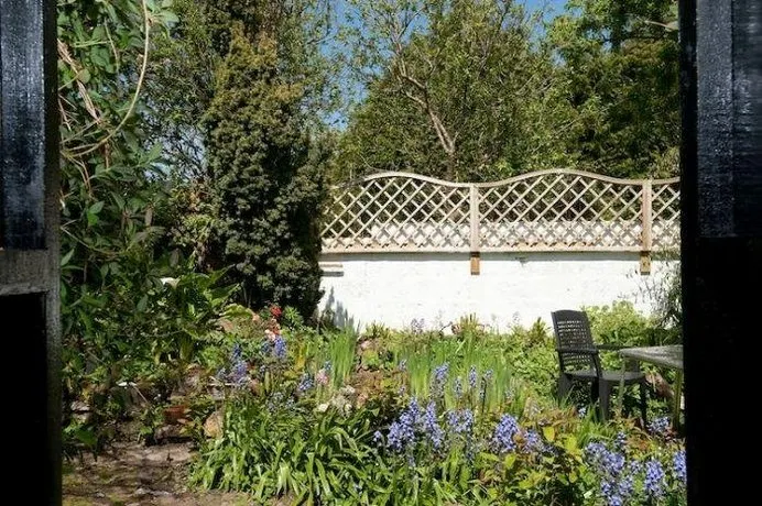 Willow Cottage Ludgvan - Image 1