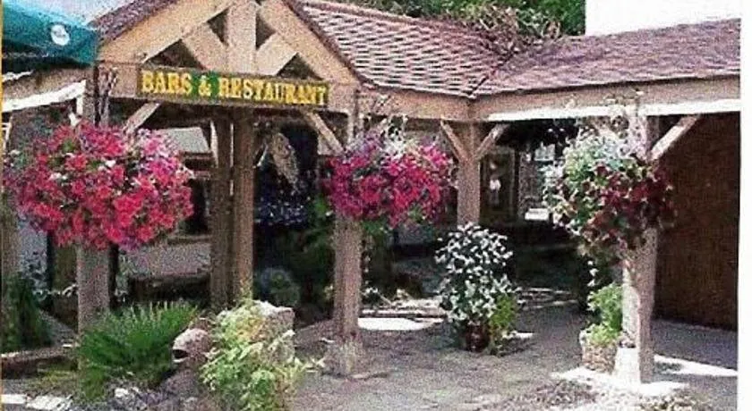 Watersmeet Hotel - Image 1