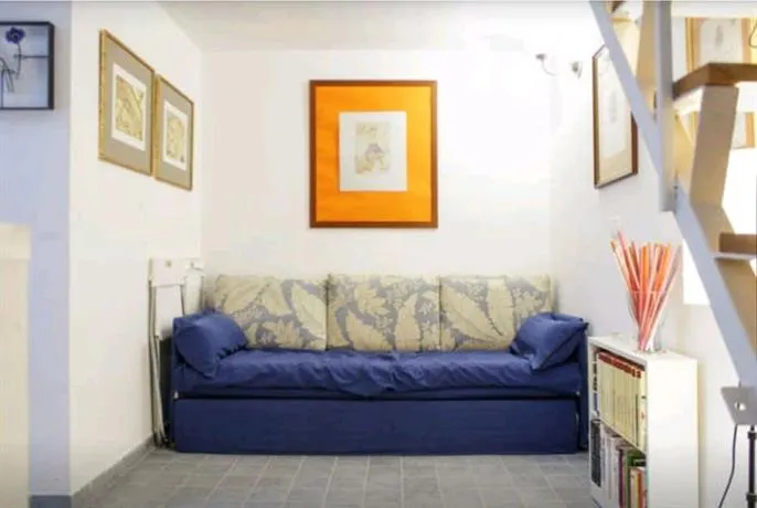 Flat Tribunali - Image 1