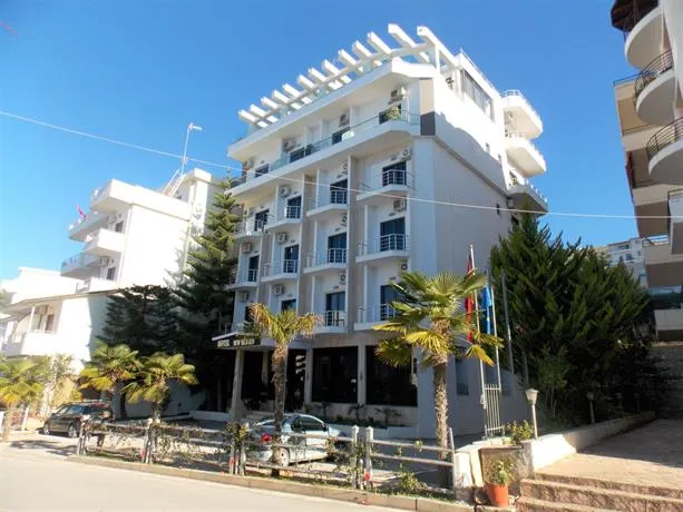 Hotel Senator - Image 1