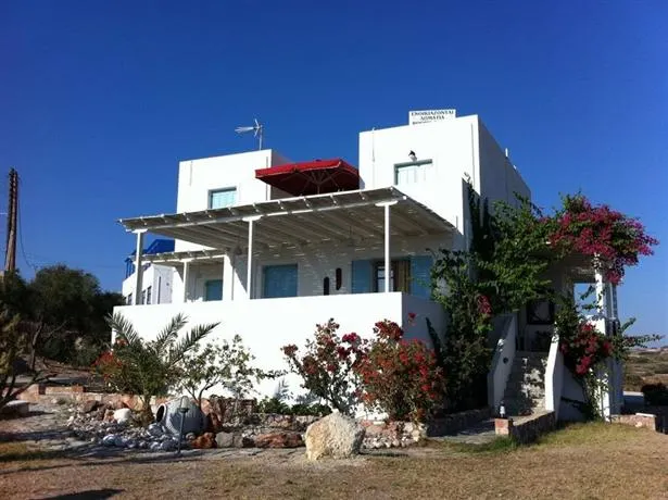 Faros Apartments - Image 1