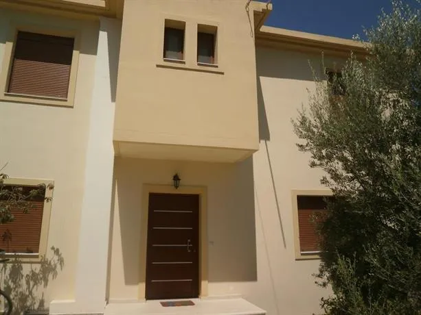 Ariadni's Maisonette - Image 1
