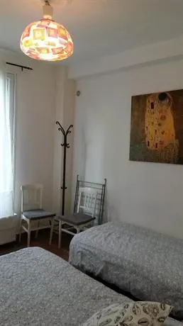 Seasonal Flat Malakoff-Paris - Image 1