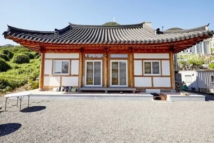 Busan Hanok Daranhyang - Image 1