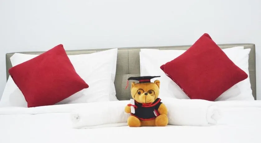 Holidays Vacation Suite - Image 1