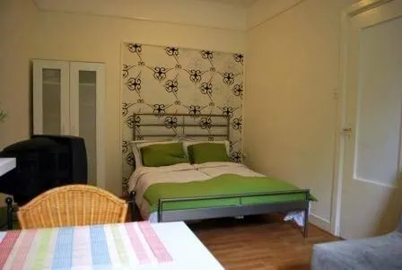 Bed & Breakfast / Apartment Stay The Hague - Image 1
