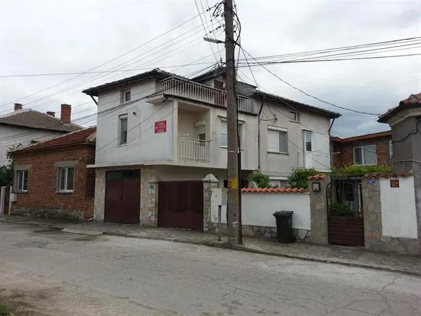 Guest House Dimova - Image 1