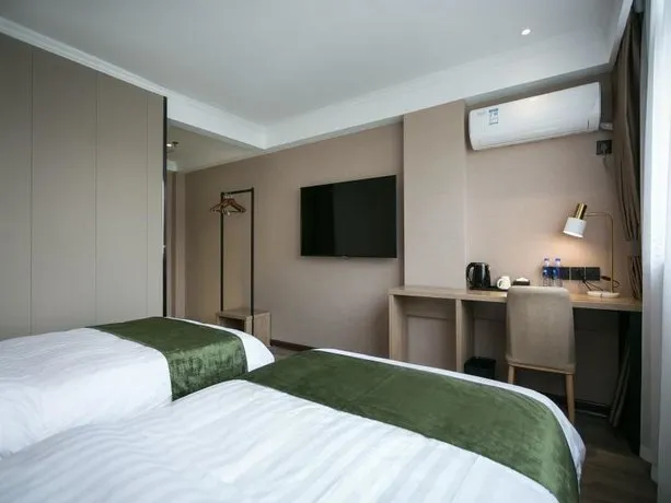 Greentree Inn Nanjing Railway Station Bus Station Business Hotel - Image 1