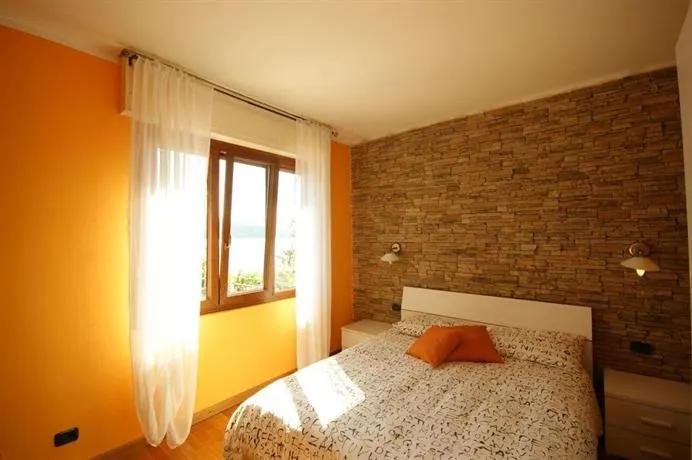 Simona - Image 1