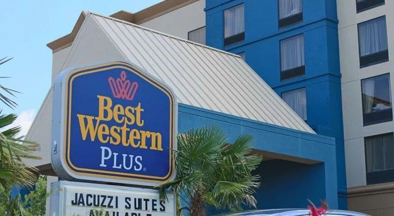 BEST WESTERN PLUS & SUITES AIRPORT SOUTH - Image 1