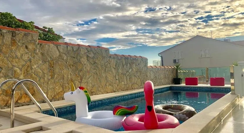 Apartment Amos with Private Pool - Image 1