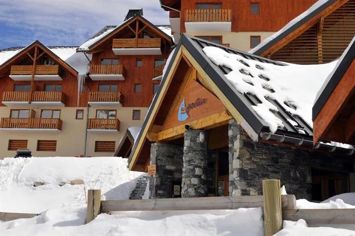 Résidence Goélia - Le Rond Point des Pistes - Image 1