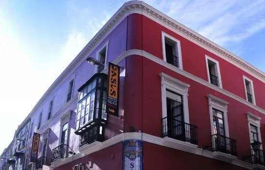 Oasis Backpackers' Palace Sevilla - Image 1