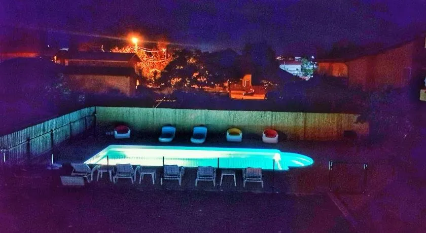 Vila OK - Image 1