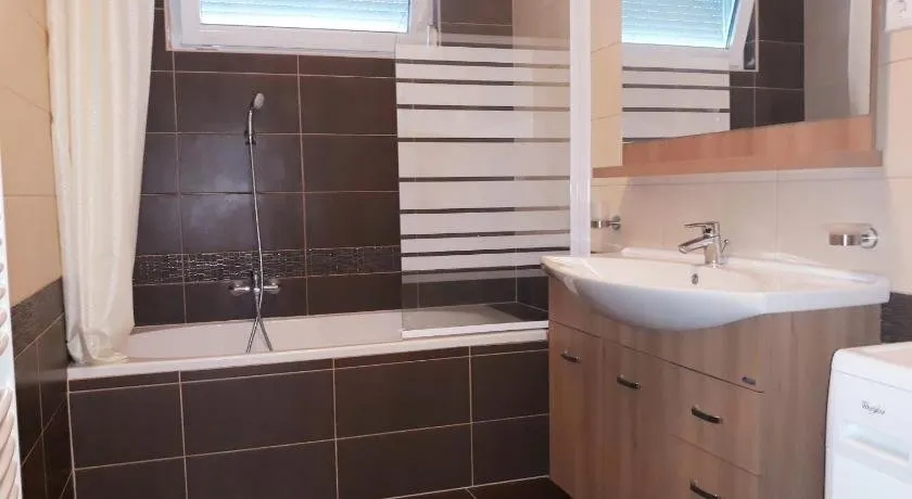 Central Holiday Apartment - Image 1