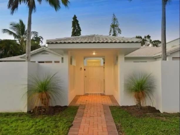 Kewarra Beach House - Image 1